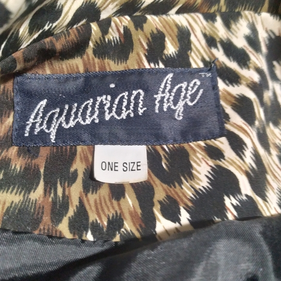 Aquarium Age Jacket Womens Size OSFM Leopard Print Long Length - Picture 10 of 12